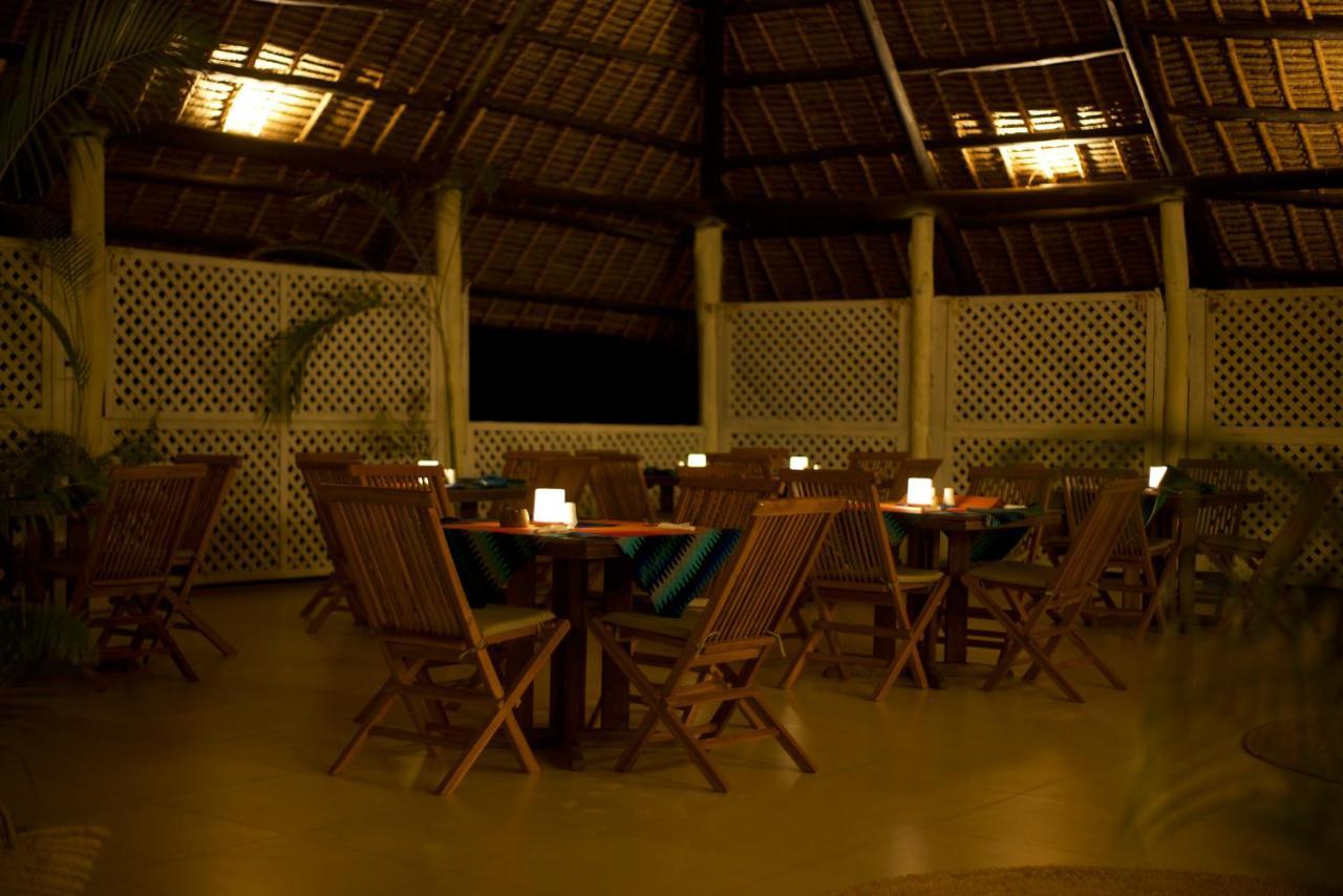 Kivuli Beach Resort Paje Buitenkant foto